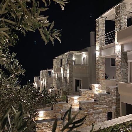 Vardians Villas & Suites Karystos  Buitenkant foto